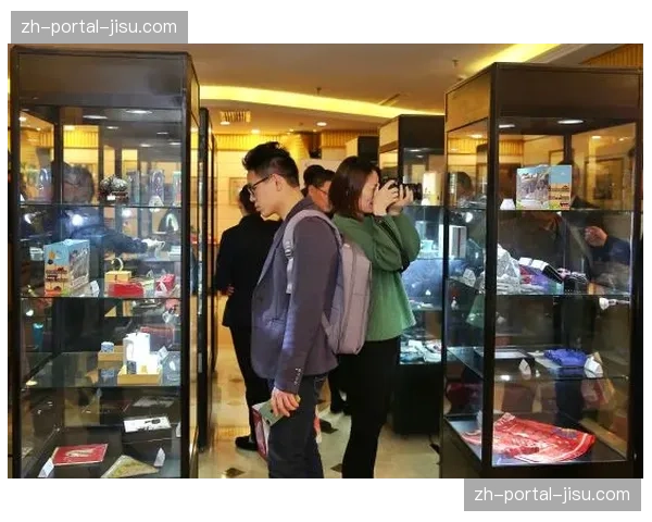 博洛尼亚俱乐部纪念品商店推出冠军主题系列，销售火爆